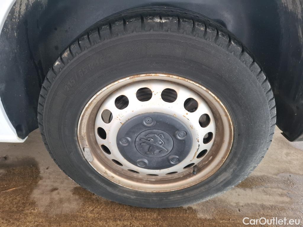  Peugeot  Expert  Fourgon Premium L2 2.0 HDi 120CV BVM6 E6 #41