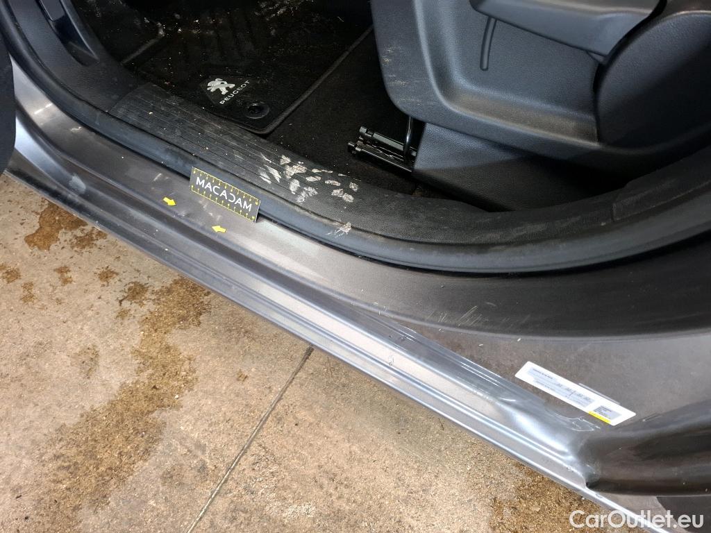  Peugeot  Partner PEUGEOT  / 2018 / 4P / Fourgonnette BLUEHDI 130 S&S EAT8 950KG LONG ASPHALT #8