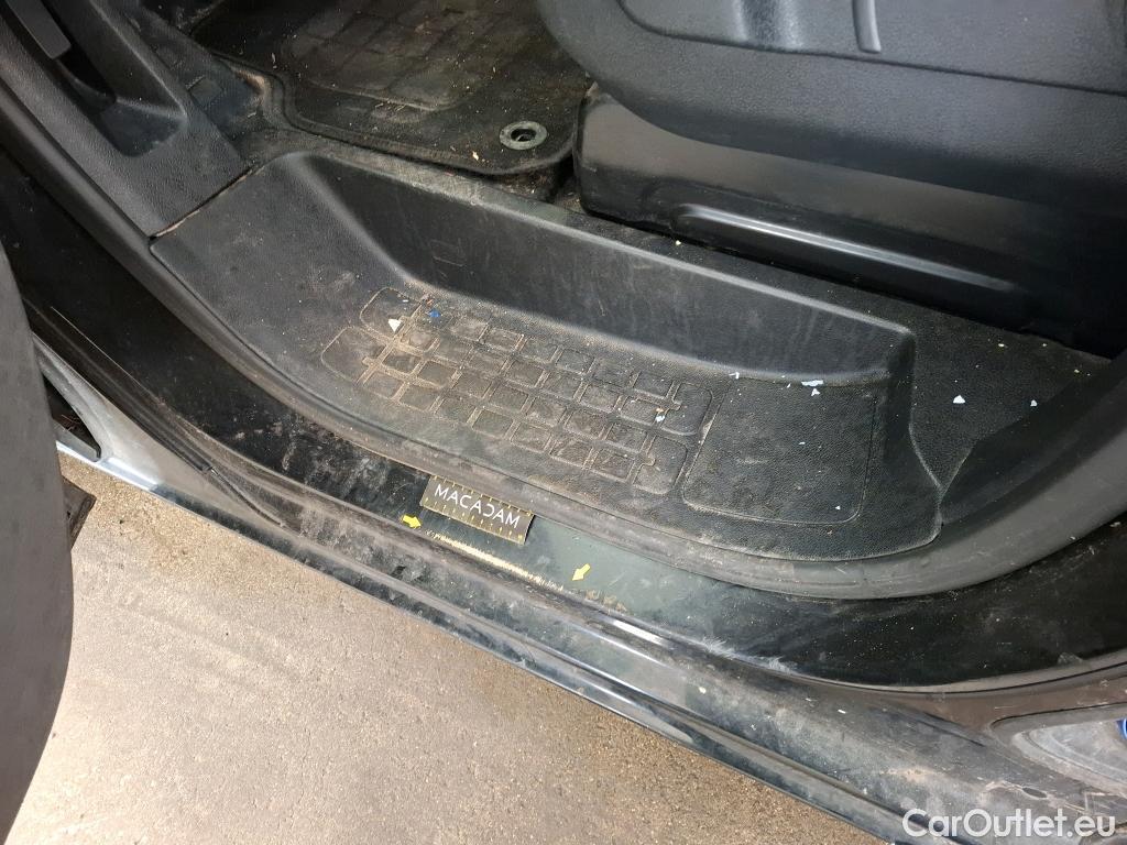  Citroen  Jumpy CITROEN  VU 4p Fourgon Taille M BlueHDi 120 S&S BVM6 Business #38