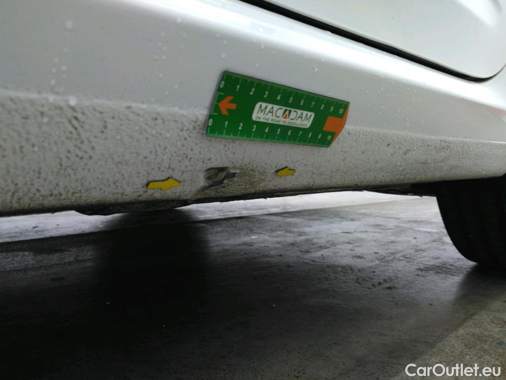  Renault  Megane  IV Berline 5pt. Société Air Nav 1.5 dCi 90CV BVM6 E6 #13