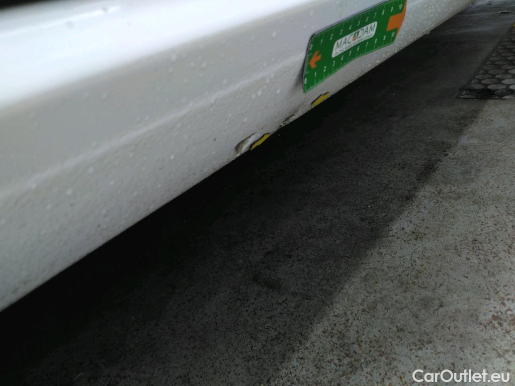  Renault  Megane  IV Berline 5pt. Société Air Nav 1.5 dCi 90CV BVM6 E6 #16