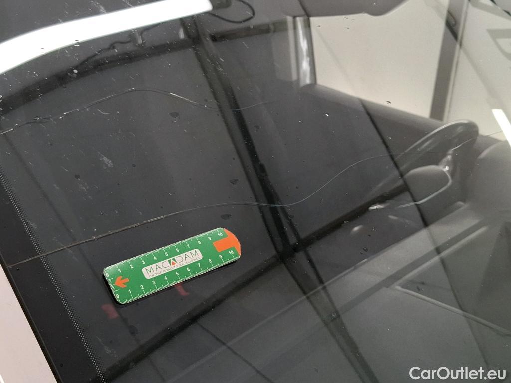  Volkswagen  Caddy VOLKSWAGEN  Van / 2015 / 4P / Fourgonnette 2.0 TDI 102 DSG6 Business Line Plus #2