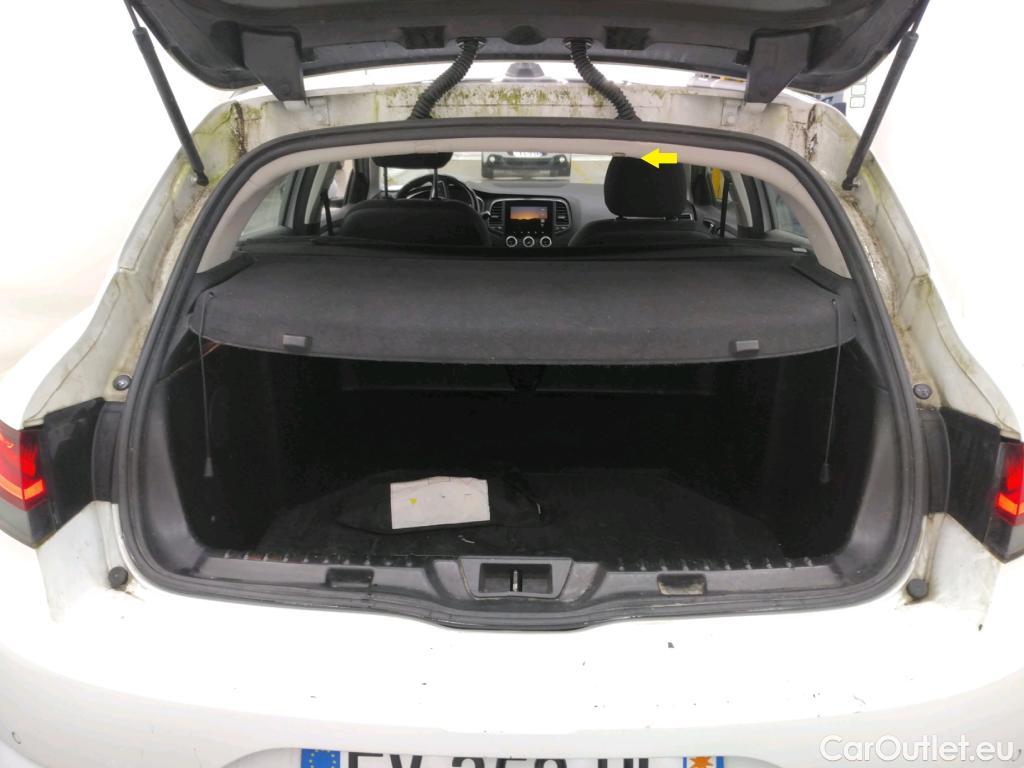  Renault  Megane  IV Berline 5pt. Société Air Nav 1.5 dCi 90CV BVM6 E6 #24