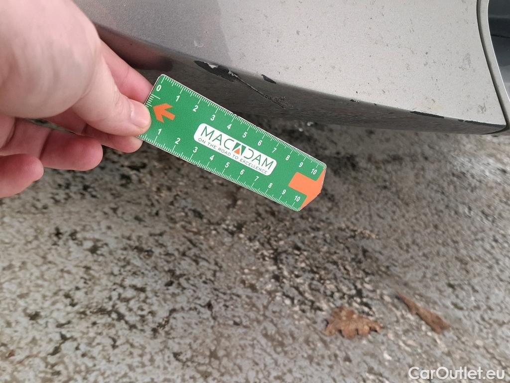  Bmw  Serie 3 Série 3 Touring 318 d Luxury 2.0 150CV BVA8 E6d #3