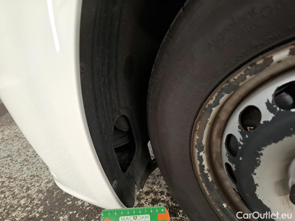  Volkswagen  Caddy VOLKSWAGEN  Van / 2015 / 4P / Fourgonnette 2.0 TDI 102 DSG6 Business Line Plus #14