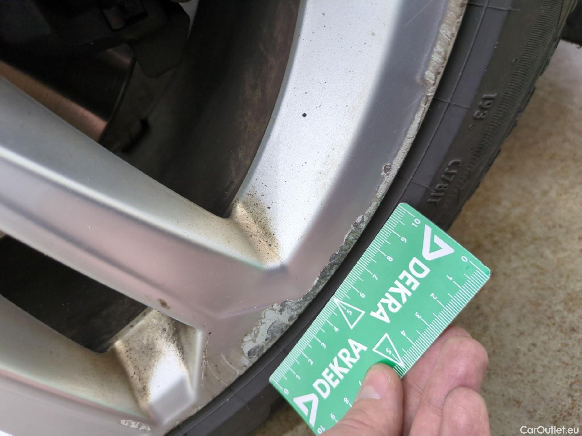  Audi  A3 AUDI  Berline / 2020 / 4P / Berline 35 TFSI 150 MHEV S Tronic Business Line #8