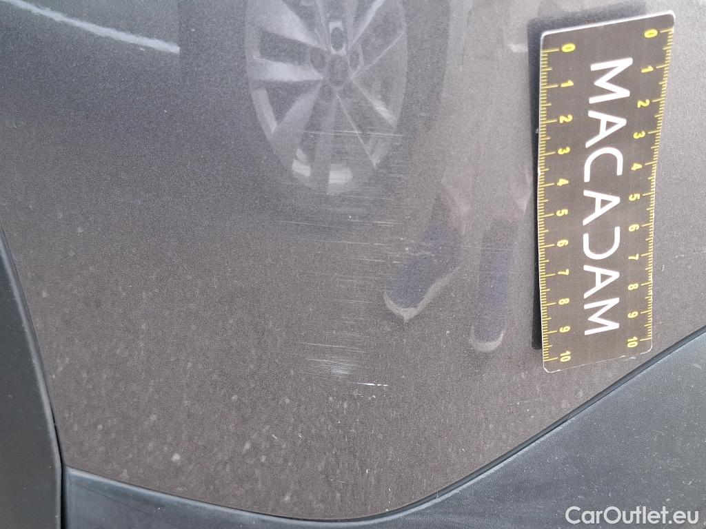  Citroen  C4  Berline Feel Pack 1.5 BlueHDI 110CV BVM6 E6d #5