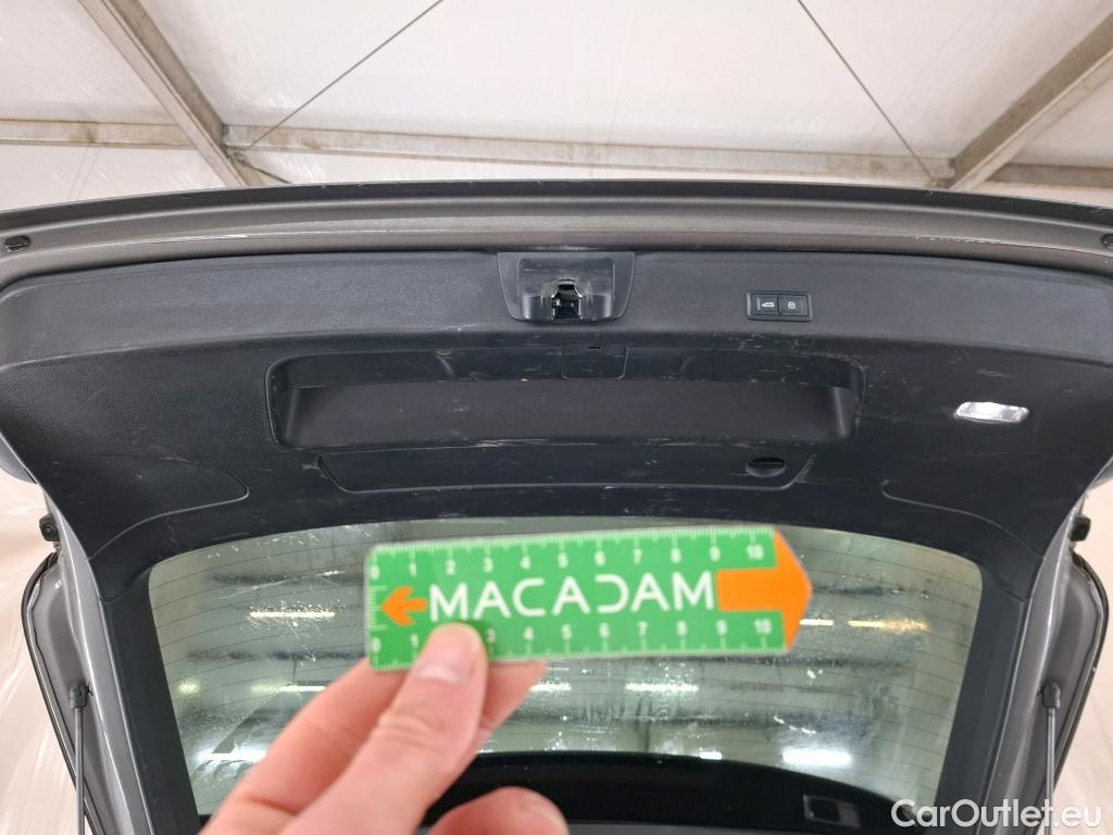  Audi  A4  Avant 35 TDI Avus 2.0 TDI 165CV BVA7 E6d #74