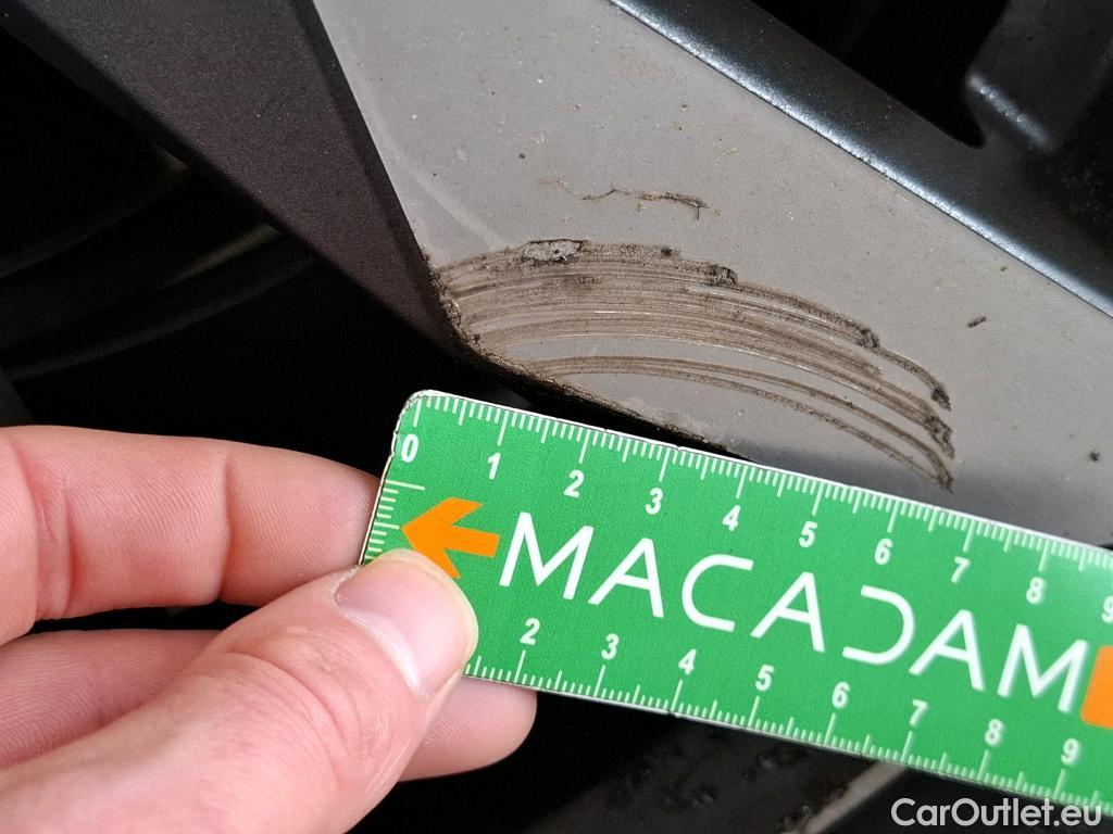  Audi  A4  Avant 35 TDI Avus 2.0 TDI 165CV BVA7 E6d #68