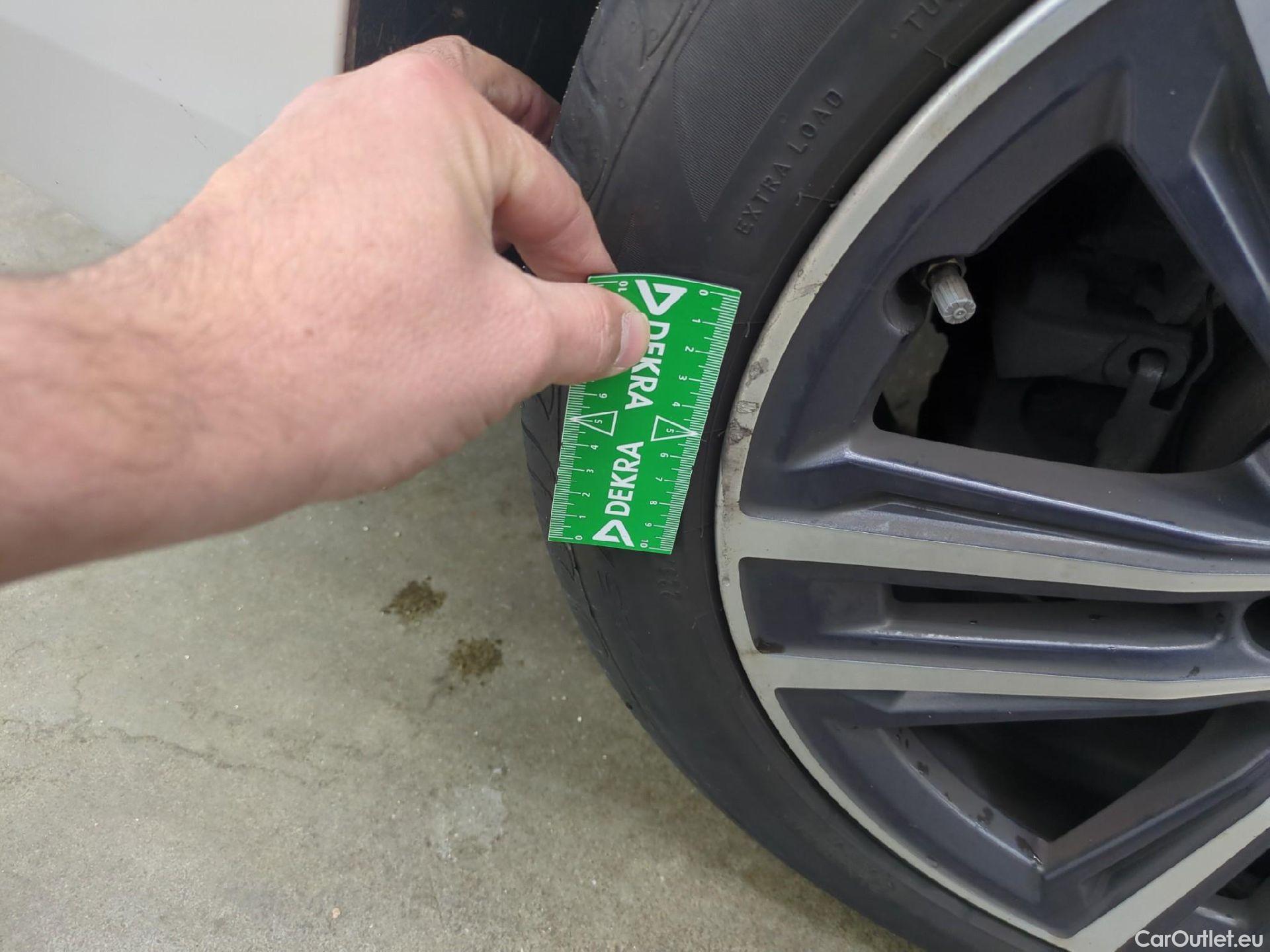  Bmw  Serie 2 BMW Série 2 Gran Coupé / 2019 / 4P / Berline 218D AUTO Business Design #12