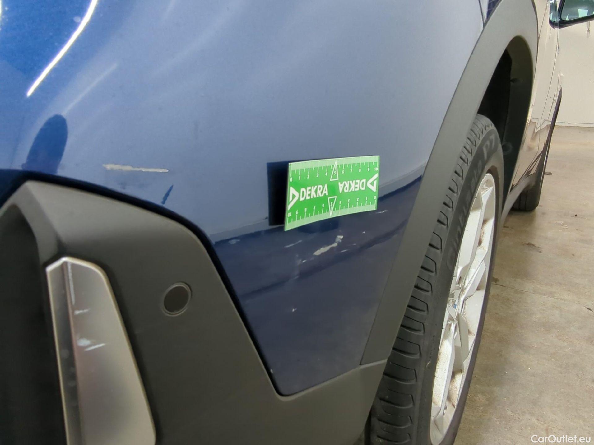  Bmw  X1 BMW  / 2022 / 5P / SUV sDrive18d Business Design DKG7 #37