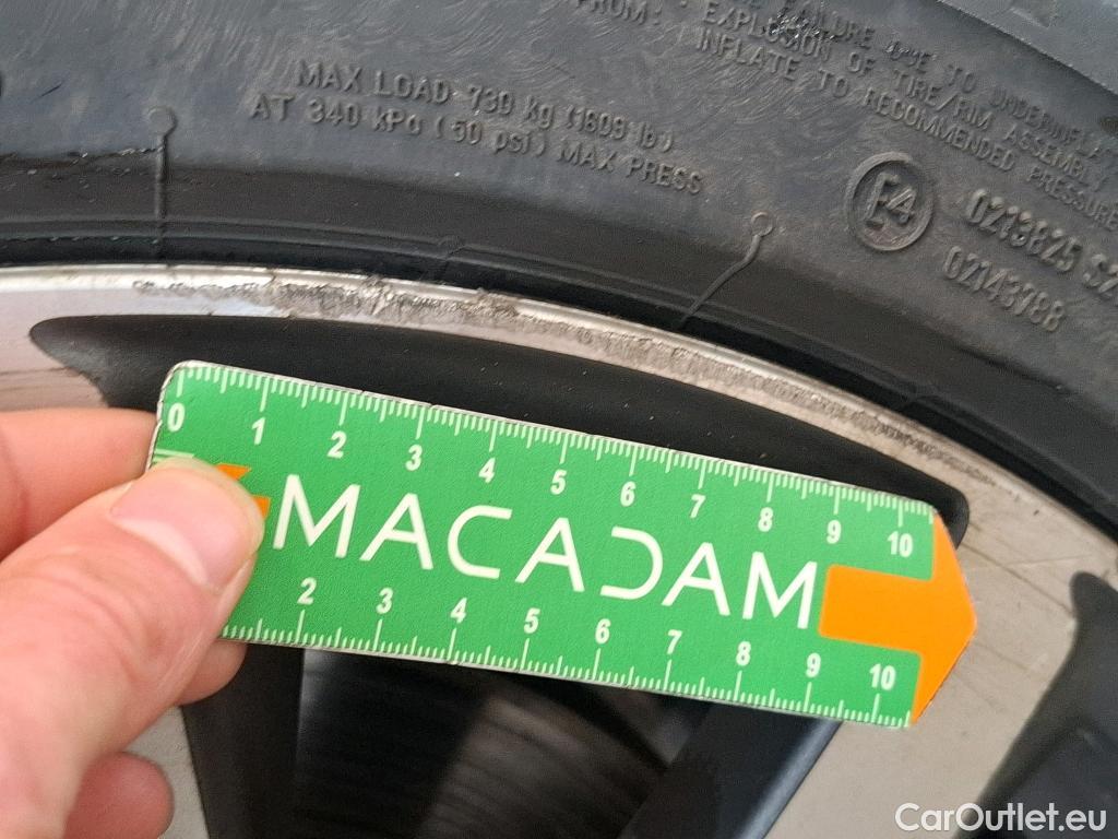  Audi  A4  Avant 35 TDI Avus 2.0 TDI 165CV BVA7 E6d #54