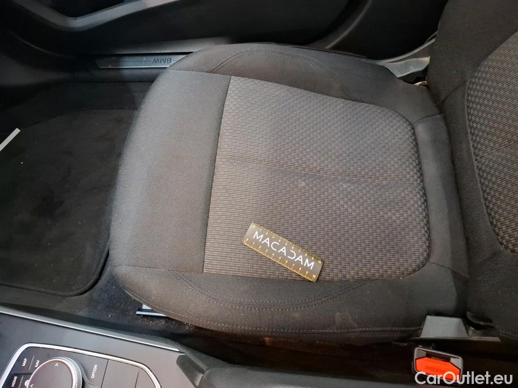  Bmw  Serie 1 BMW Série 1 / 2019 / 5P / Berline 116d DKG7 Business Design #42