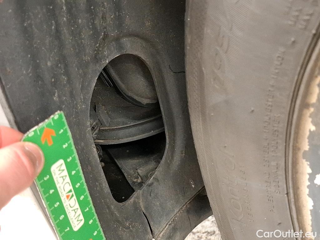  Volkswagen  Caddy VOLKSWAGEN  Van / 2015 / 4P / Fourgonnette 2.0 TDI 102 DSG6 Business Line Plus #15