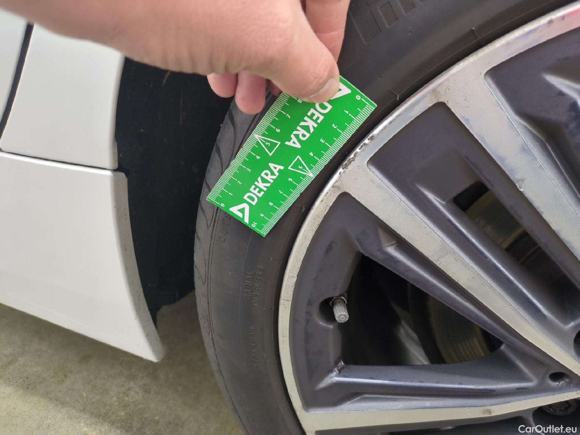  Bmw  Serie 2 BMW Série 2 Gran Coupé / 2019 / 4P / Berline 218D AUTO Business Design #14