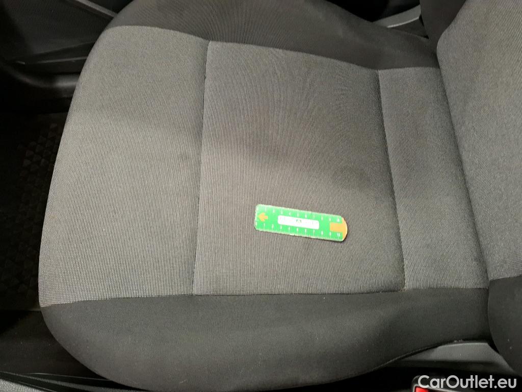  Volkswagen  Caddy VOLKSWAGEN  Van / 2015 / 4P / Fourgonnette 2.0 TDI 102 DSG6 Business Line Plus #16