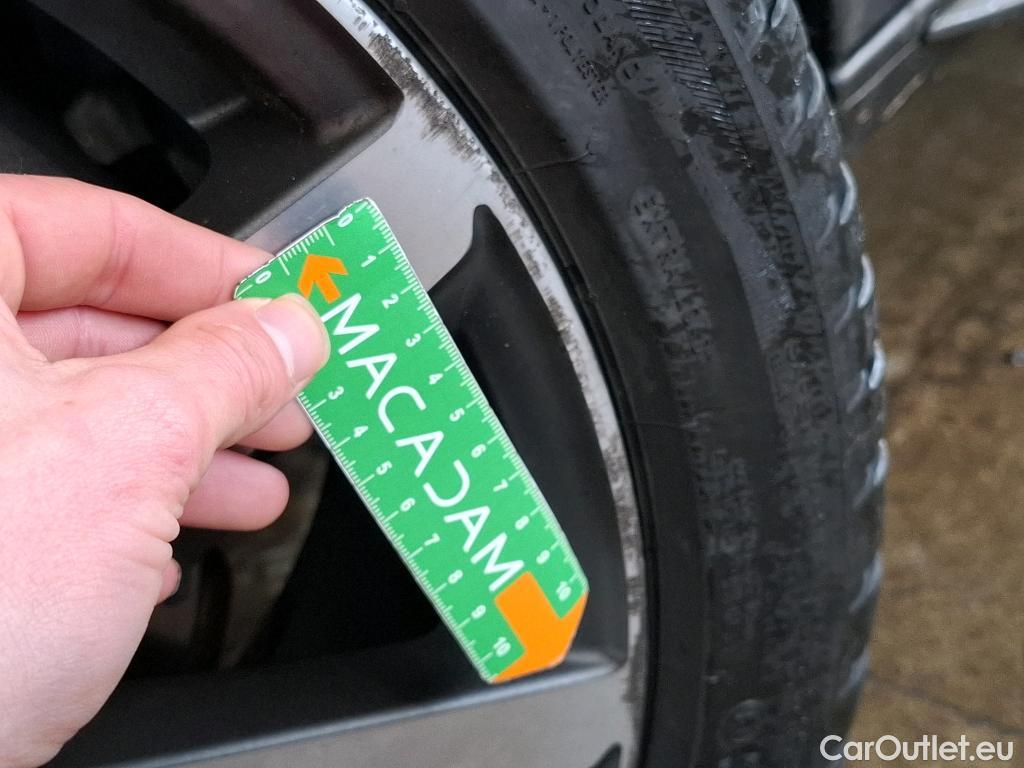  Audi  A4  Avant 35 TDI Avus 2.0 TDI 165CV BVA7 E6d #60