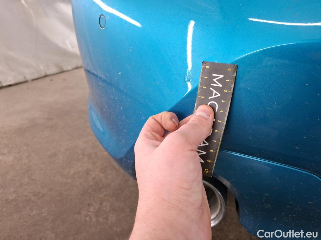  Bmw  Serie 1 BMW Série 1 / 2019 / 5P / Berline 116d DKG7 Business Design #15