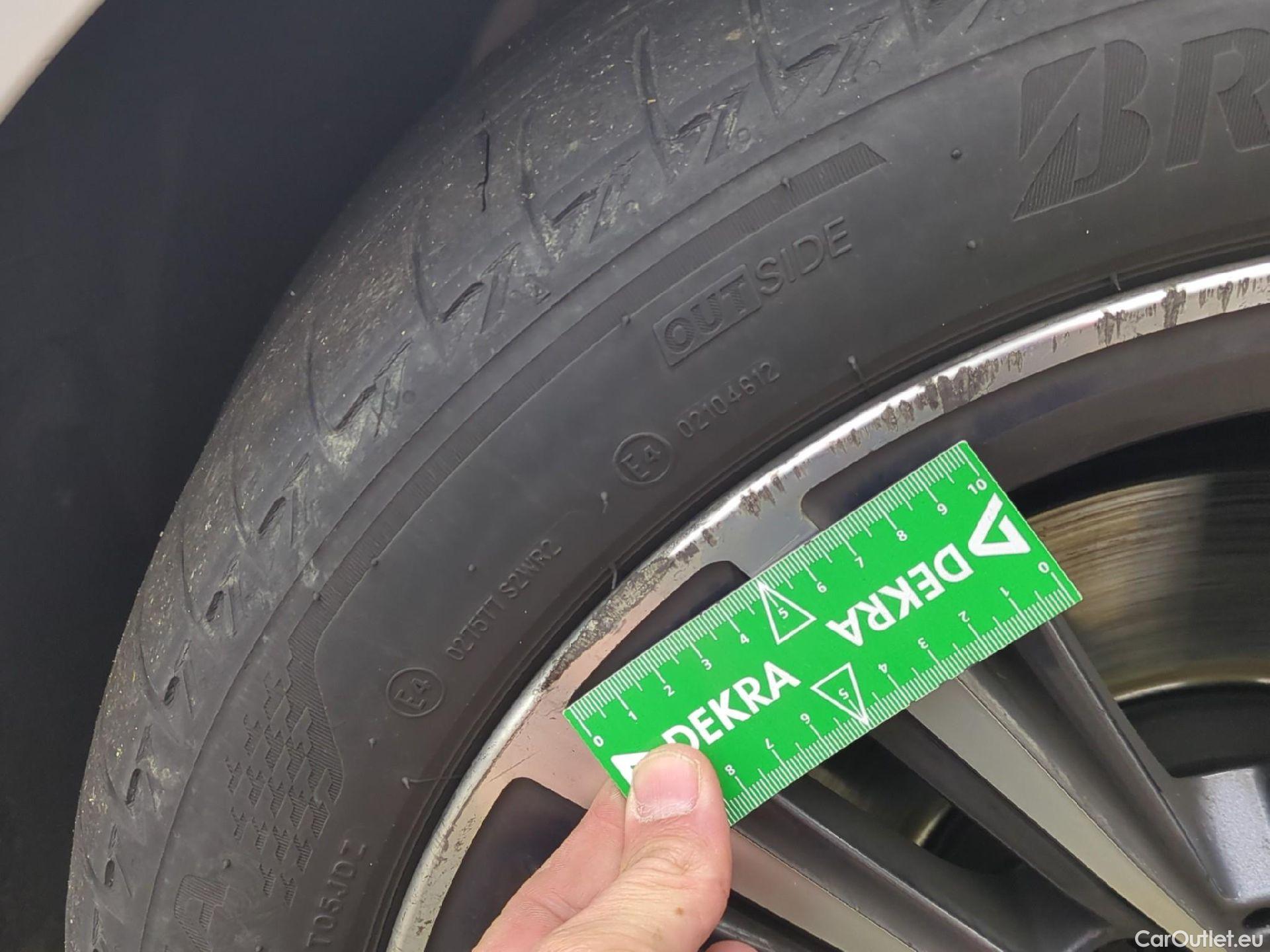  Bmw  Serie 2 BMW Série 2 Gran Coupé / 2019 / 4P / Berline 218D AUTO Business Design #2