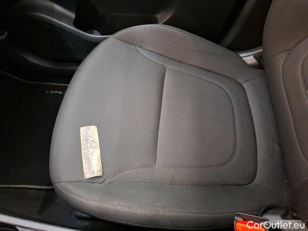  Hyundai  Tucson  Business Mild-Hybrid 2WD 1.6 CRDI 135CV BVA7 E6d #12