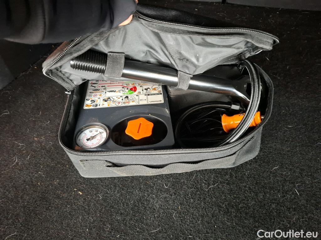  KIA  Sportage KIA  / 2021 / 5P / SUV 1.6 T-GDI 265 PHEV AUTO 4WD ACTIVE BUSIN #28