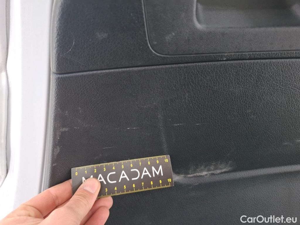  Mercedes  A-Klasse MERCEDES-BENZ Classe A Compact / 2018 / 5P / Berline A 200 d Business Line 8G-DCT #5