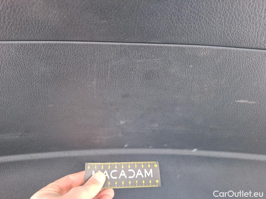  Mercedes  A-Klasse MERCEDES-BENZ Classe A Compact / 2018 / 5P / Berline A 200 d Business Line 8G-DCT #7