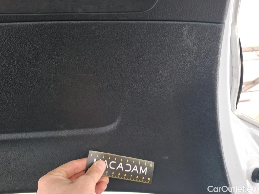  Mercedes  A-Klasse MERCEDES-BENZ Classe A Compact / 2018 / 5P / Berline A 200 d Business Line 8G-DCT #9