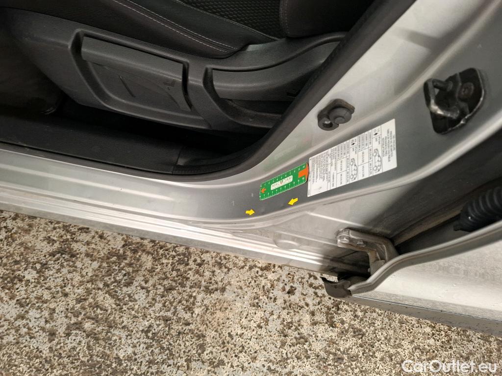  Nissan  Qashqai NISSAN  / 2017 / 5P / Crossover 1.5 DCI 115 DCT Business Edition #12