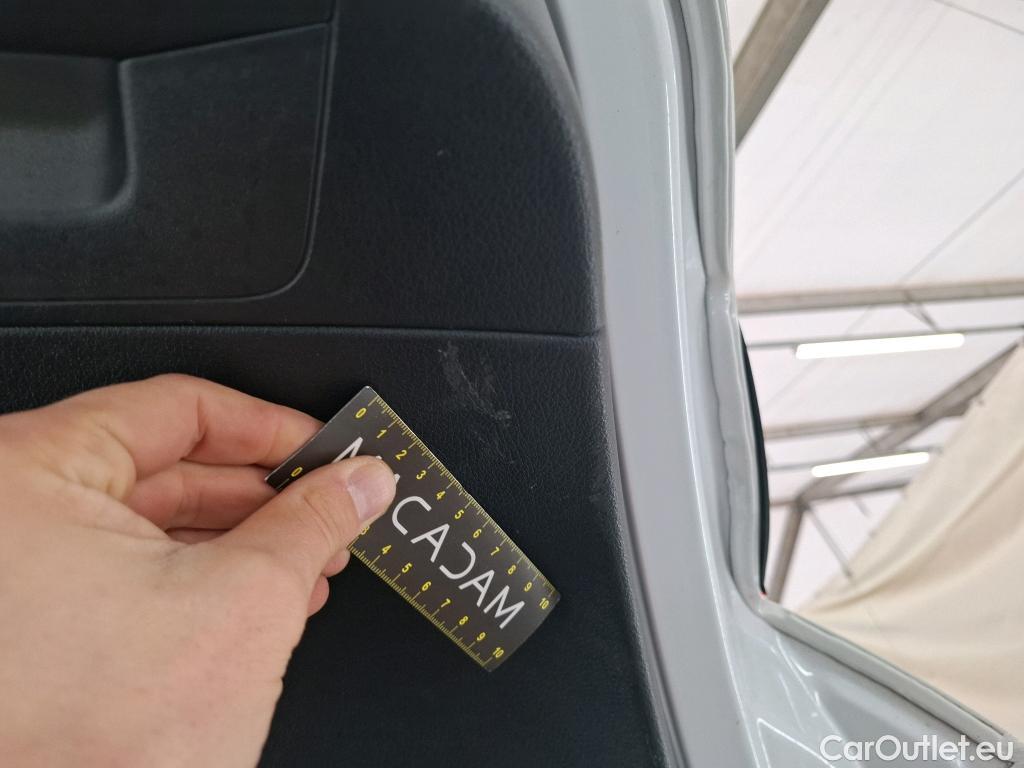  Mercedes  A-Klasse MERCEDES-BENZ Classe A Compact / 2018 / 5P / Berline A 200 d Business Line 8G-DCT #10