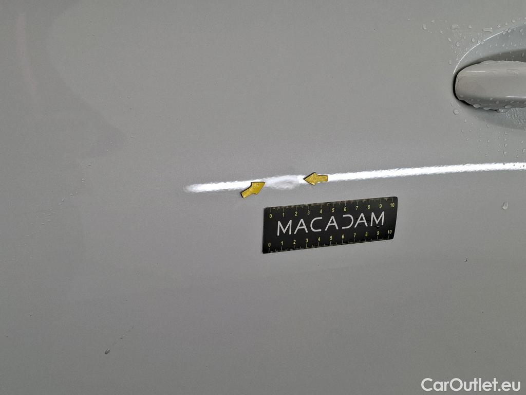  Mercedes  A-Klasse MERCEDES-BENZ Classe A Compact / 2018 / 5P / Berline A 200 d Business Line 8G-DCT #12