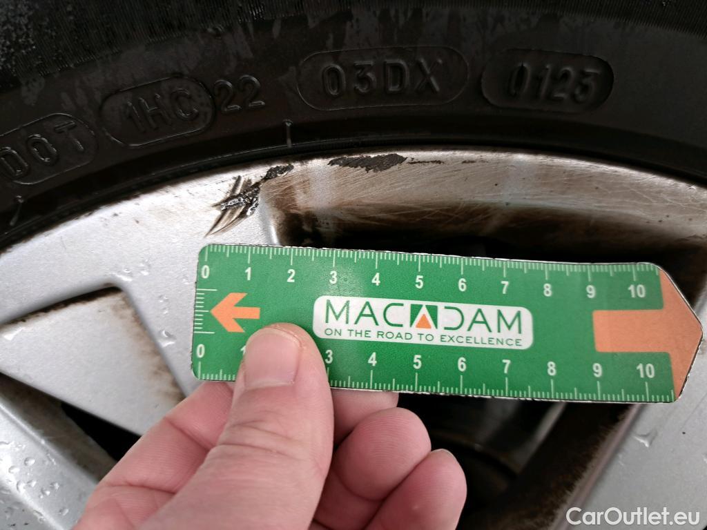  Peugeot  5008  Active Pack 1.5 HDi 130CV BVA8 7 Sieges E6d #20