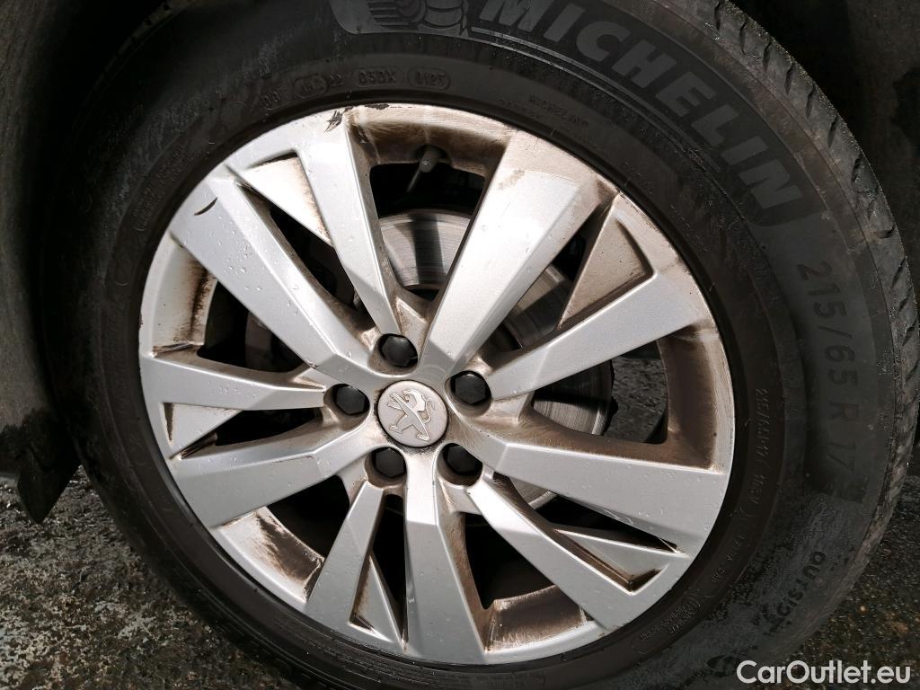  Peugeot  5008  Active Pack 1.5 HDi 130CV BVA8 7 Sieges E6d #19