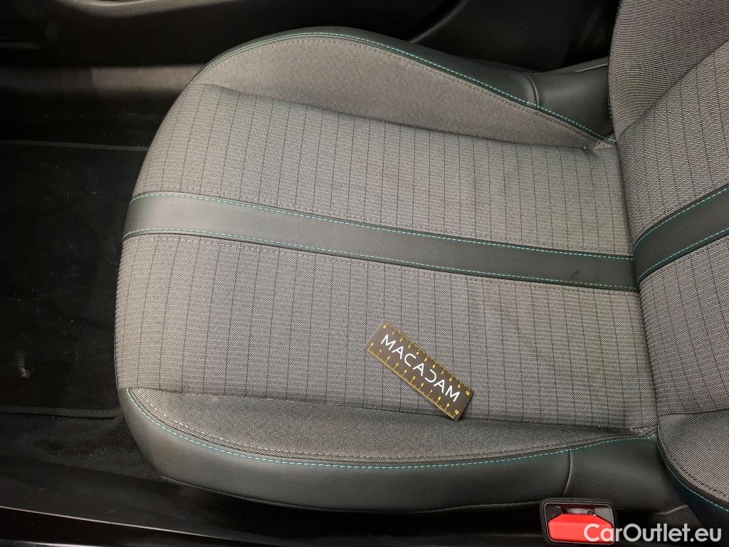  Peugeot  208  Allure Business 1.2 PureTech 100CV BVM6 E6d #25