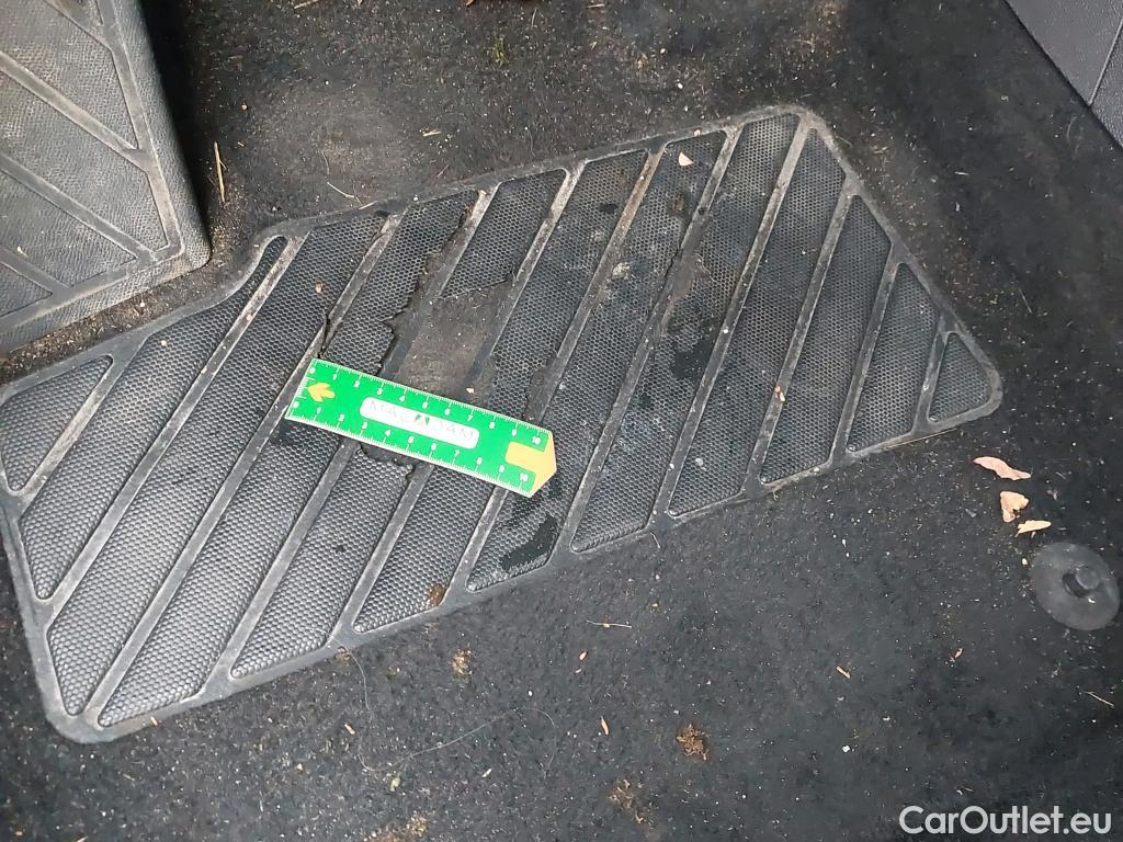  Peugeot  3008  Active Business 1.2 PureTech 130CV BVM6 E6d #1