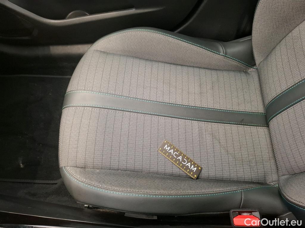  Peugeot  208  Allure Business 1.2 PureTech 100CV BVM6 E6d #24