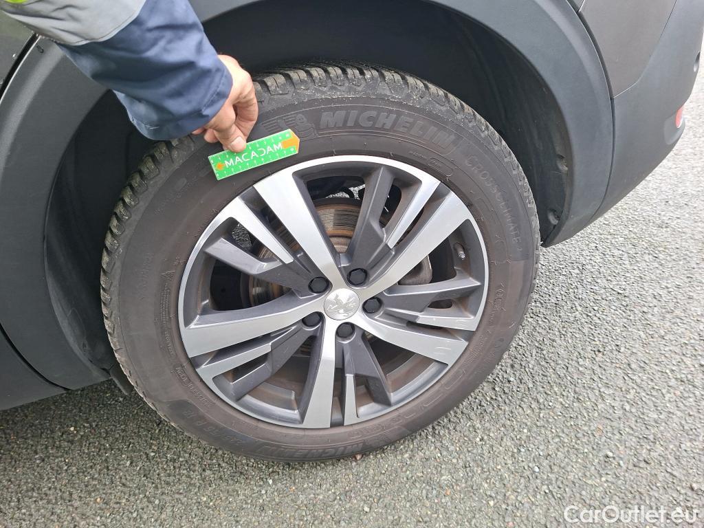  Peugeot  5008  Road Trip 1.5 HDi 130CV BVA8 7 Sieges E6d #38