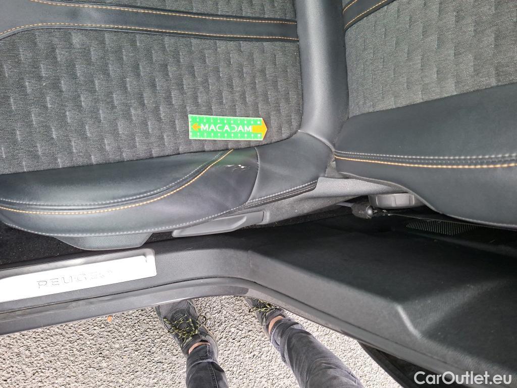  Peugeot  5008  Road Trip 1.5 HDi 130CV BVA8 7 Sieges E6d #25