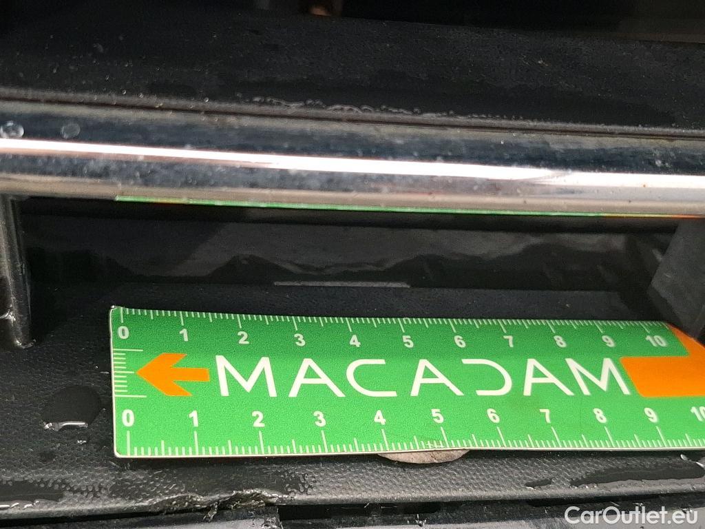  Volkswagen  Passat  Break Life Plus 2.0 TDI 150CV BVA7 E6d #17