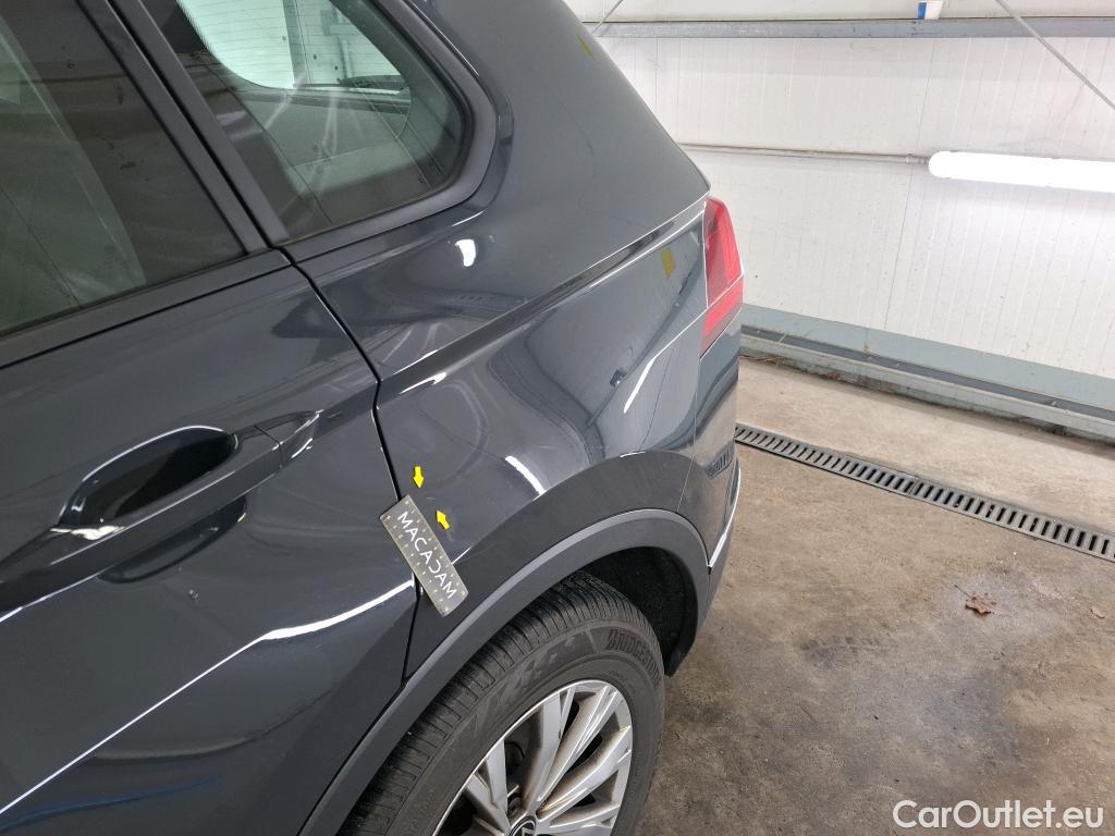  Volkswagen  Tiguan VOLKSWAGEN  / 2020 / 5P / SUV 1.5 TSI 150 BMV6 Business #1