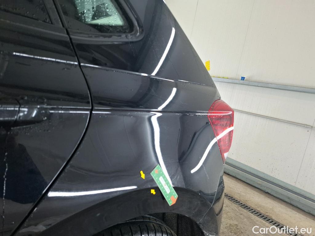  Volkswagen  Polo VOLKSWAGEN  / 2017 / 5P / Berline 1.0 TSI 95 Active(SP) #3