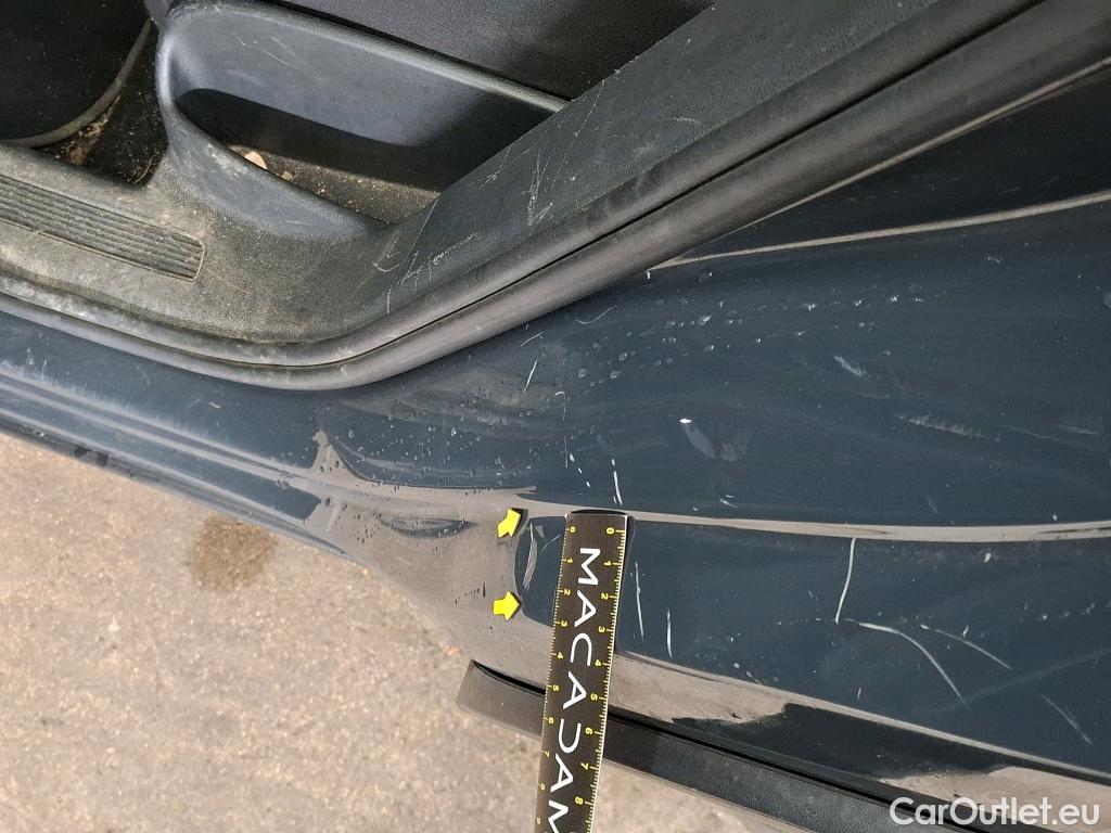  Volkswagen  Tiguan VOLKSWAGEN  / 2020 / 5P / SUV 1.5 TSI 150 BMV6 Business #19