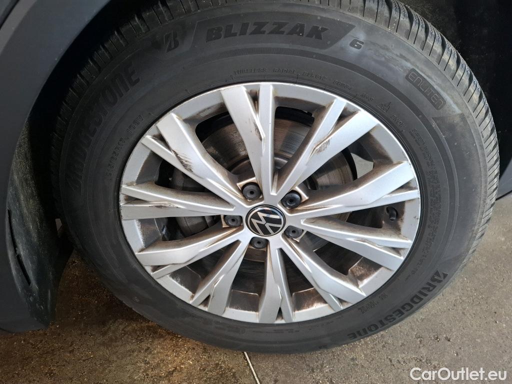  Volkswagen  Tiguan VOLKSWAGEN  / 2020 / 5P / SUV 1.5 TSI 150 BMV6 Business #34