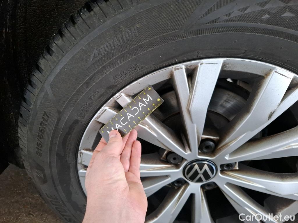  Volkswagen  Tiguan VOLKSWAGEN  / 2020 / 5P / SUV 1.5 TSI 150 BMV6 Business #44