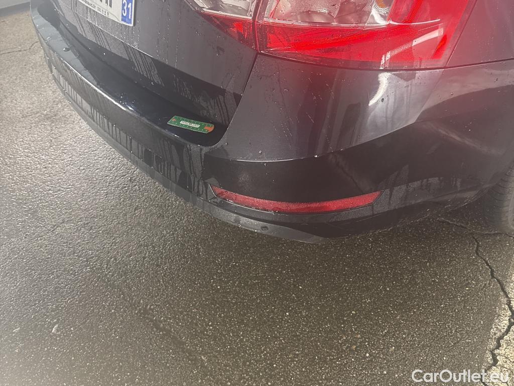  Skoda  Superb  Break Business 2.0 TDI 120CV BVA7 E6d #25