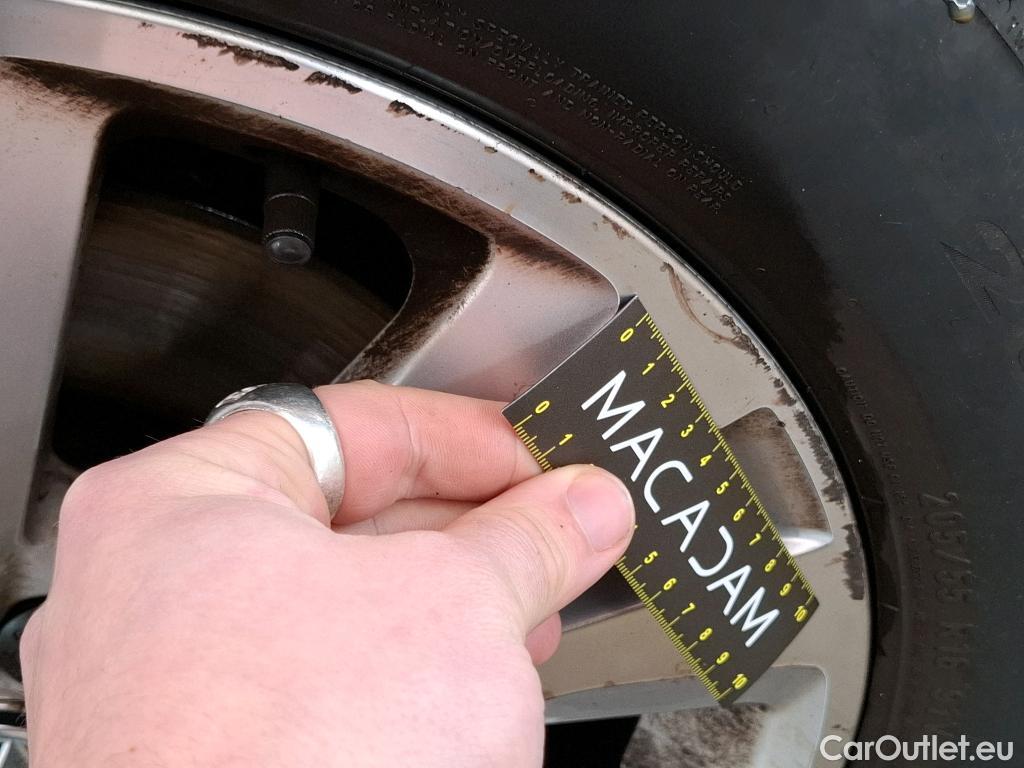  Volkswagen  Golf  VII Berline Confortline Business BMT 1.6 TDI 115CV BVA7 E6 #15