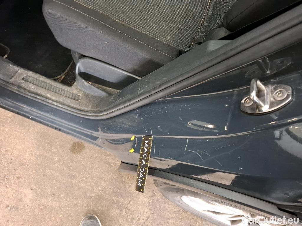  Volkswagen  Tiguan VOLKSWAGEN  / 2020 / 5P / SUV 1.5 TSI 150 BMV6 Business #17