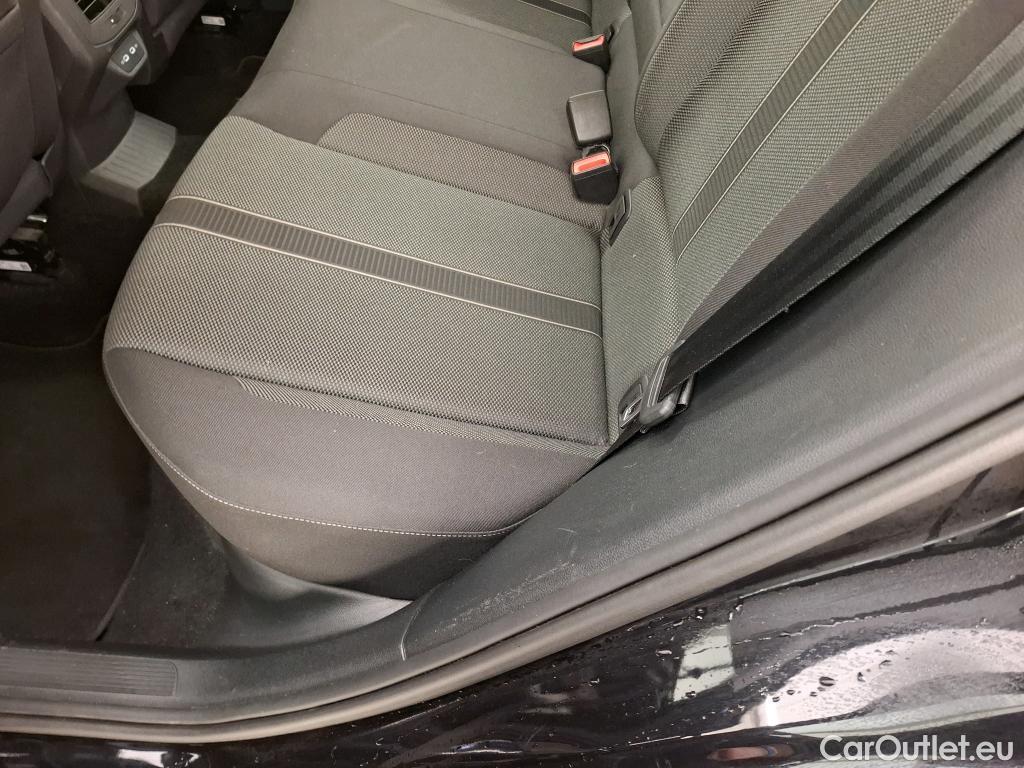  Volkswagen  T-ROC VOLKSWAGEN  / 2021 / 5P / SUV 2.0 TDI 150 LIFE BUSINESS DSG7 #10