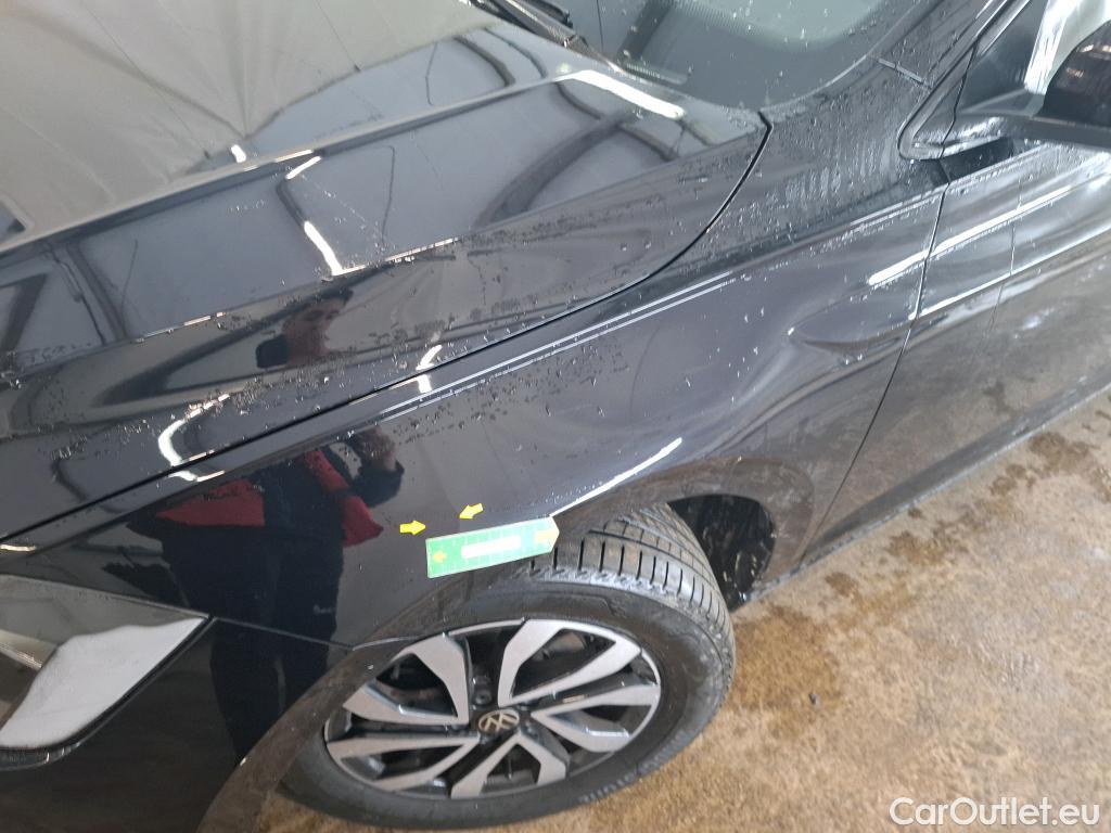  Volkswagen  Polo VOLKSWAGEN  / 2017 / 5P / Berline 1.0 TSI 95 Active(SP) #1