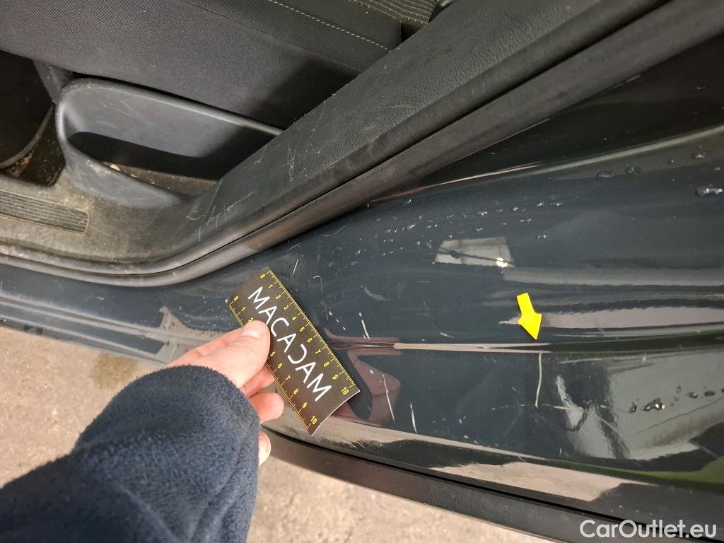  Volkswagen  Tiguan VOLKSWAGEN  / 2020 / 5P / SUV 1.5 TSI 150 BMV6 Business #26